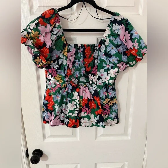 Floral Puff Sleeve Blouse, Size L - Picture 5 of 5